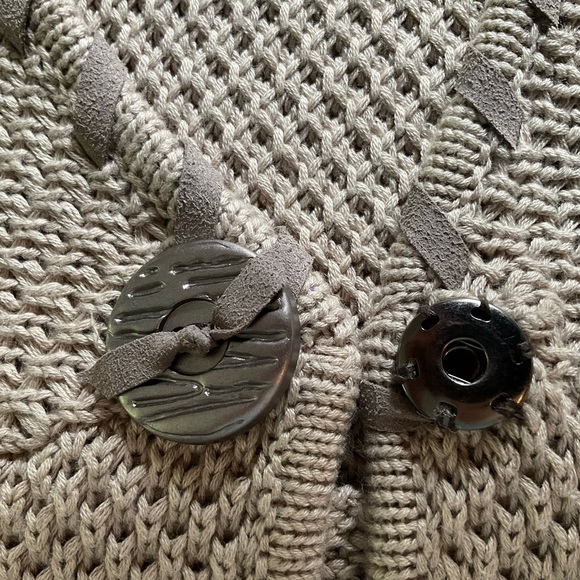 Ruby Rd Lg Cotton/Acrylic Blend Taupe 1 Button Crochet Sweater Faux Suede Trim - Picture 13 of 16